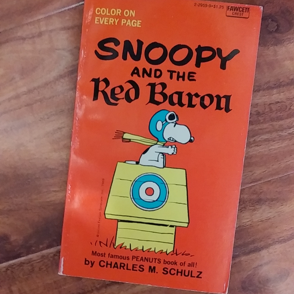 💙3/$20 - Vintage 1960s Paperback Snoopy and the Red Baron